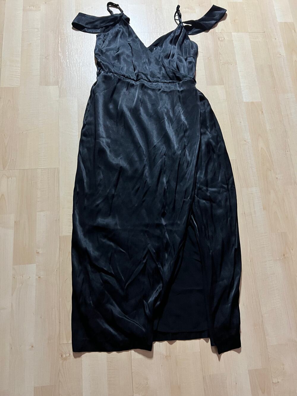 Bardot Black Midi Dress Satin Off-Shoulder V-Neck Slit US 6 / S Cocktail Evening